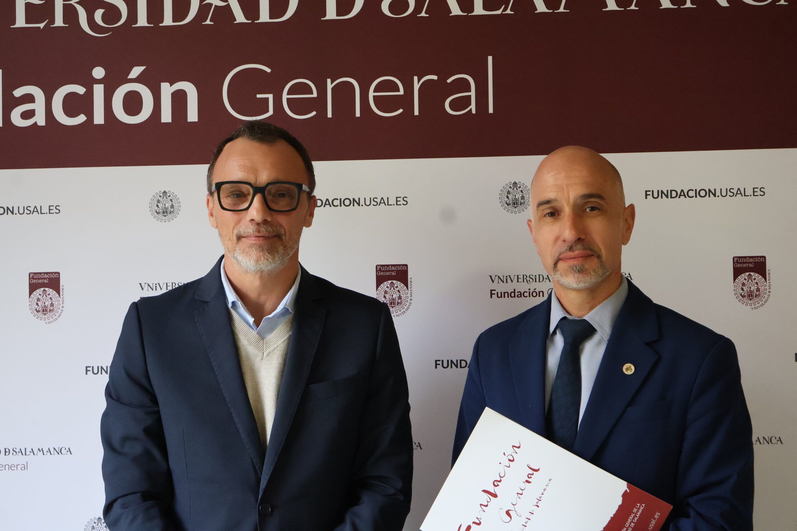 Firma acuerdo Fundación General Universidad de Salamanca y Agrofruit